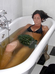Cindy Parker in seaweed bath
